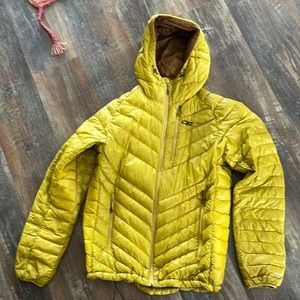 Mens helium down hoody.  Brand now, only worn twice.